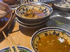 -洱火云南酸菜牛肉火锅(石景山当代商城店)