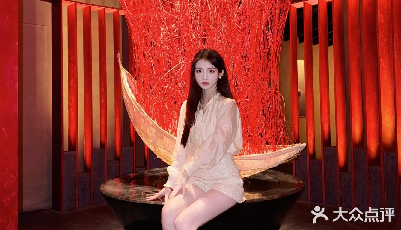 今天请你吃螃蟹的姐姐🦀