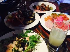 -唐拉雅秀酒店-西锦汇空中BBQ·思创餐厅