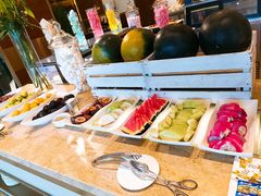 -大中华希尔顿酒店-念自助餐·嗨啤·小龙虾