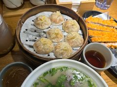 -馋三尺蟹粉小笼(人民广场店)