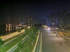 -南京眼步行桥