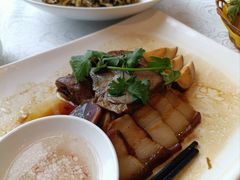 -荣誉海鲜酒楼(海湾店)