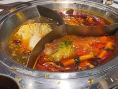 -老房老舍重庆火锅(假日城市店)