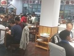 大堂-大草原清真饭庄(沙河店)