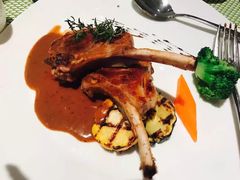 -亮马河饭店翠雅咖啡厅