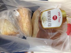 鲜奶土司-85度C(南京龙江店)