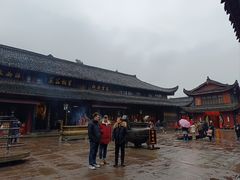 -峨眉山报国寺