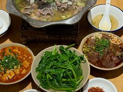 -谢老五跷脚牛肉·非遗传承店