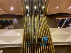 -新华里咖啡书吧(新华书店小寨店)