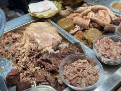 -闫家驴肉老店(华电一校店)