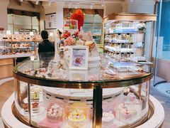 面包甜点陈列柜-巴黎贝甜(阳光上东店)