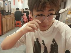 -荆九爷爆炒桥头三嫩(云南北路店)