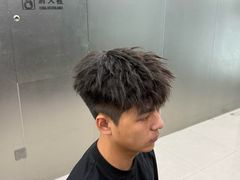 -鸿通城购物中心