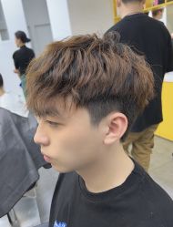 -卓梵美发·精品Salon