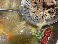 -乡土黄·鲜牛肉火锅·小龙虾(兴业街店)