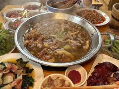 -大众跷脚牛肉馆·非遗传承单位(峨眉山店)