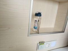 -栖游青年旅舍(华强北地铁站店)