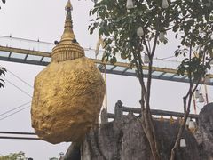 -一寨两国风景区