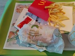 -麦当劳(展览路店)