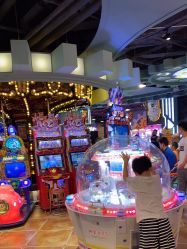 点击看大图 -卡通尼乐园(龙湖六合天街店)
