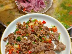 -乡土黄·鲜牛肉火锅·小龙虾(兴业街店)