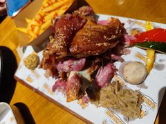 -HUZI虎滋精酿餐吧(京西大悦城店)
