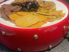 -万重锦·人文川菜馆(骡马市店)