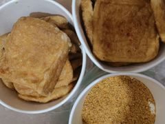 镇雄烤豆腐-星云镇雄黑豆花酸菜猪脚