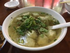 刀鱼小云吞-忆秦园小笼包(惠山古镇总店)