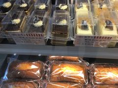 -红宝石·鲜奶小方·海派西点房(浦三店)