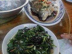 -芦茨金富饭庄·25年老字号·专做稻草鸡