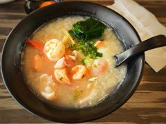 -Chom Cafe and Restaurant