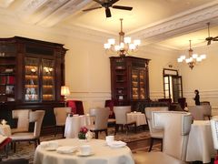 大堂-Salon de Ville浦江汇(上海外滩华尔道夫酒店店)