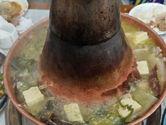 -一口猪海鲜浑锅·东北家常菜