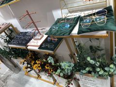 -肆兮眼镜·蔡司·徕卡战略合作店(大坪店)