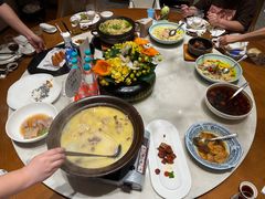 -泓历皇朝酒店(东亭店)