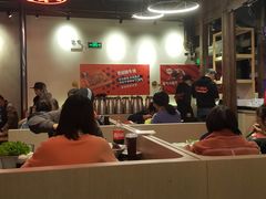 大堂-热火朝天鲜切牛肉火锅(南强街巷店)