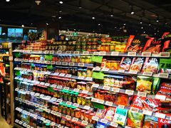 -中百仓储超市有限公司(越秀星汇维港店)