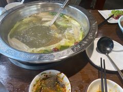 -乡土黄·鲜牛肉火锅·小龙虾(兴业街店)