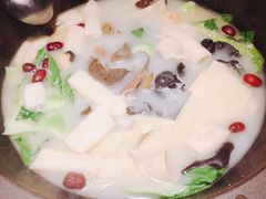 草帽鱼-咕嘟草帽鱼·牛奶一样的鲜鱼汤(包河万达广场创始店)