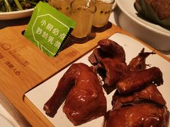 红烧乳鸽-汤城小厨•粤菜•靓汤(金宝街店)