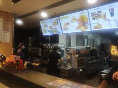 -麦当劳(杭州西湖银泰百货店)