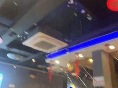 -老街烧烤大排档·地道湖北菜·龙虾馆(汉口火车站店)