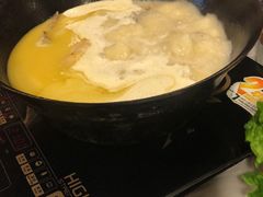 -鲜入围煮花胶鸡海鲜火锅