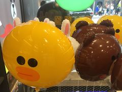 -LINE FRIENDS Garosu-gil Flagship Store