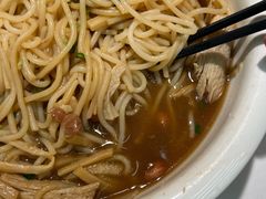 -刘姐啤酒鱼民族演艺餐厅(西街总店)