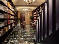 -钟书阁(松江泰晤士小镇店)