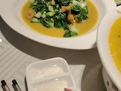 -湖庭壹品鸭王·传统北京烤鸭·别墅私房菜·庭院宵夜(江宁店)