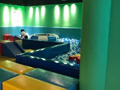 -澳优国际亲子游泳早教俱乐部(人和天地店)